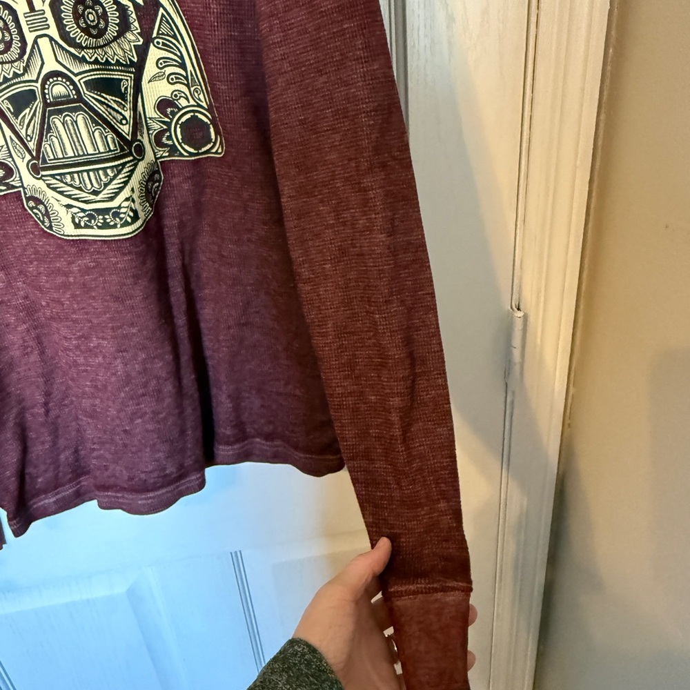 Men’s Star Wars Burgundy Long Sleeve Shirt Size M - Picture 4 of 8
